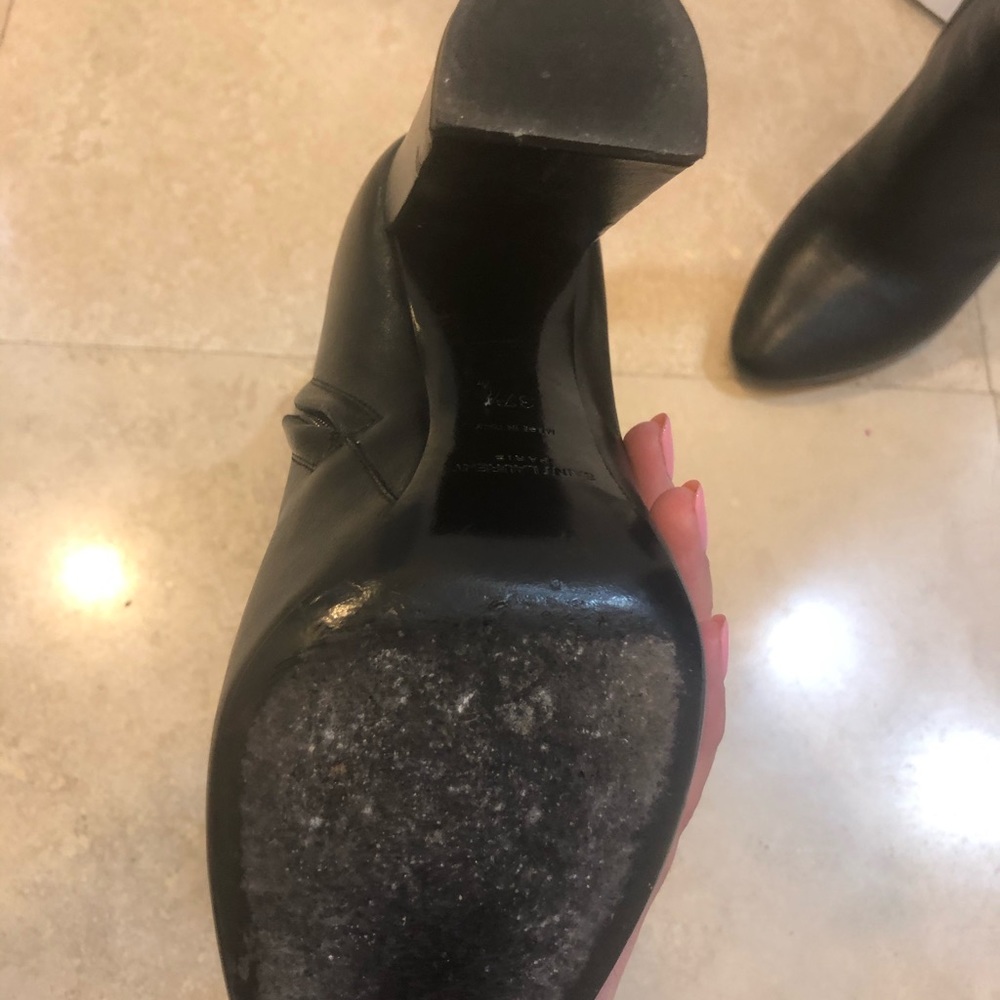 SAINT LAURENT
Joplin 105 leather ankle boots